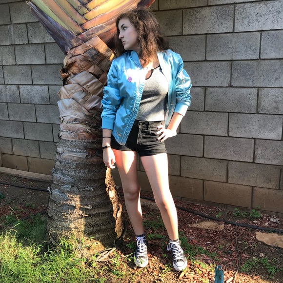 Blue bomber - Picture 2 of 8